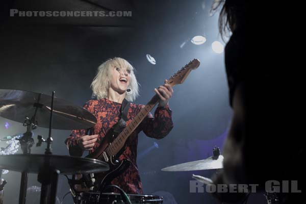 THE JOY FORMIDABLE - 2011-10-24 - PARIS - Nouveau Casino - Rhiannon Bryan